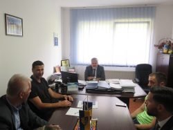 Ministar za obrazovanje, mlade, nauku, kulturu i sport održao sastanak s predstavnicima Univerziteta „Džemal Bijedić“ Mostar