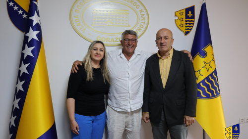 Uručeno priznanje sportskom humanitarcu Huseinu Drljeviću-Ska