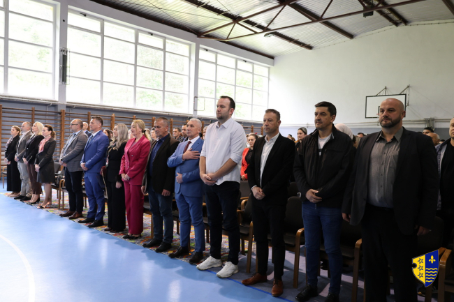Nizom prigodnih sadržaja OŠ „Mehmedalija Mak Dizdar“ Vitkovići obilježila Dan škole